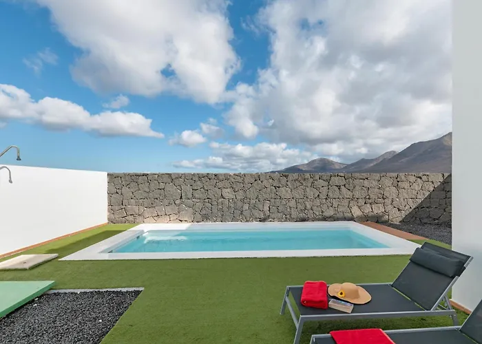 Luxury Lanzarote Villa *